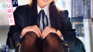 诱惑的小女人，按摩店内春色无边，23岁娇俏小姐姐，肤如凝脂，玉体横陈，谁能忍得住不干一场
