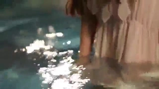 [Uncensored] 居家小情侣真实X爱自拍,胜在真实,妹子鲍鱼水滋滋的十分诱人,想不想喝水