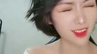 159cm丝袜清纯女孩，说就不想给自己男朋友操