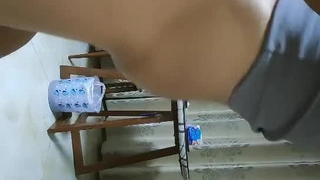 紧致小穴让鸡巴的粘稠液体飞溅